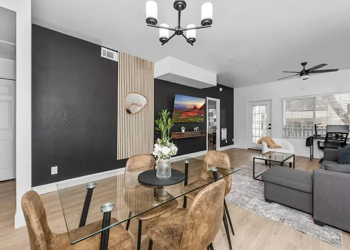 Modern2br Pickle&basketball Ct,pool,bbq&pet Frndly Apartment Scottsdale