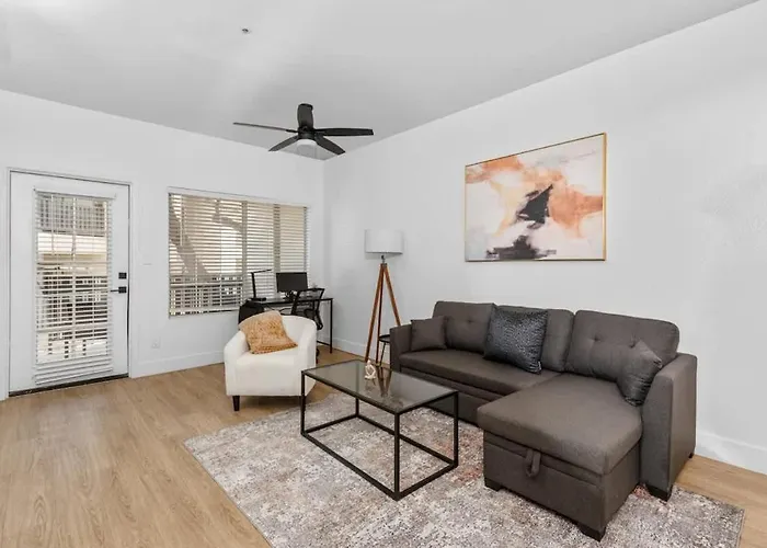 Modern2br Pickle&basketball Ct,pool,bbq&pet Frndly *