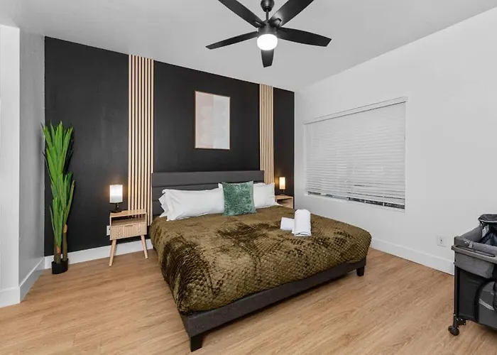Apartment Modern2br Pickle&basketball Ct,pool,bbq&pet Frndly