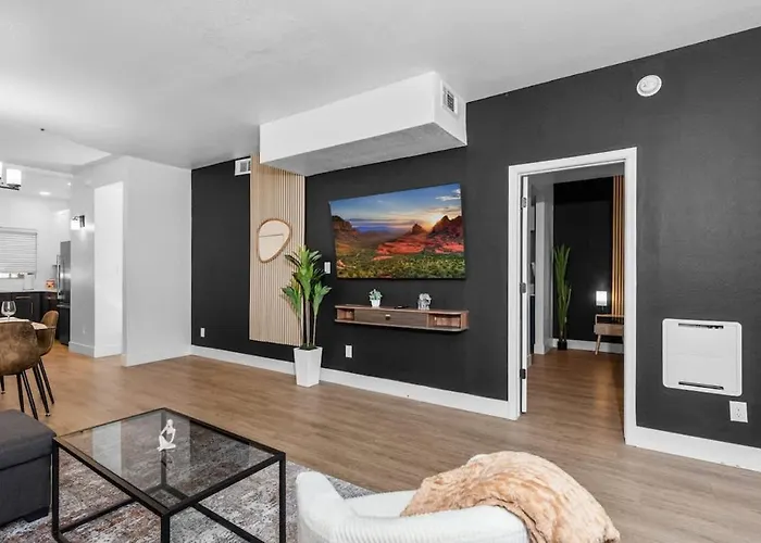 Modern2br Pickle&basketball Ct,pool,bbq&pet Frndly * Scottsdale