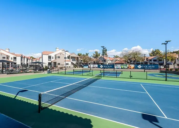 Modern2br Pickle&basketball Ct,pool,bbq&pet Frndly
