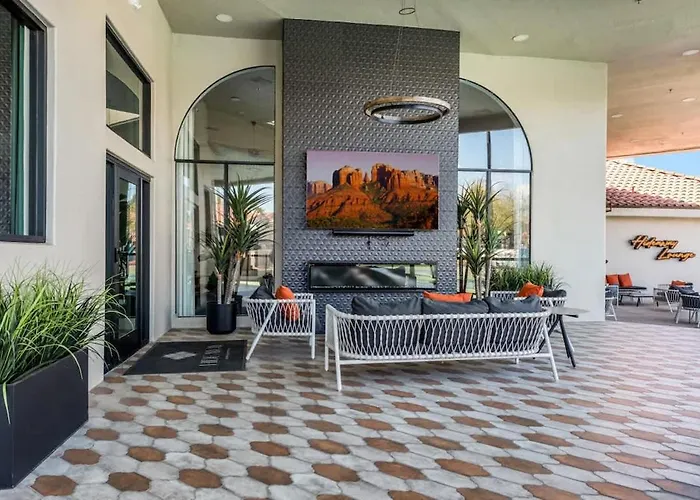Modern2br Pickle&basketball Ct,pool,bbq&pet Frndly Apartment *