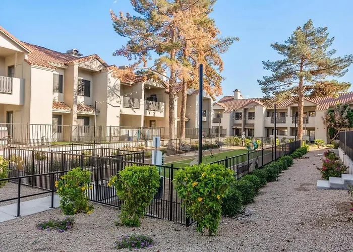 Modern2br Pickle&basketball Ct,pool,bbq&pet Frndly Apartment Scottsdale